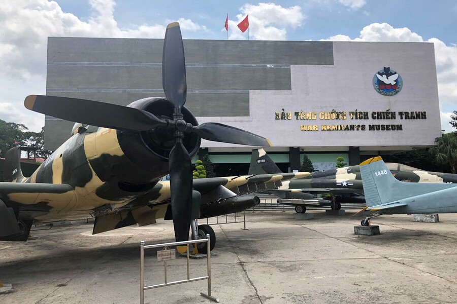 American jets are placed outside the museum. Photo: BDATrip