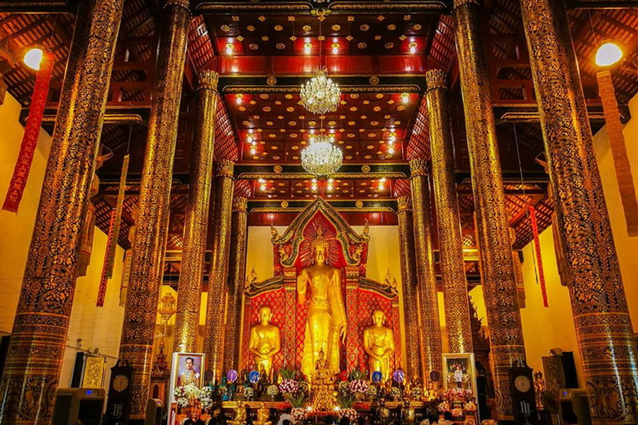 Buddha Images in Wat Chedi Luang Chiang Mai 