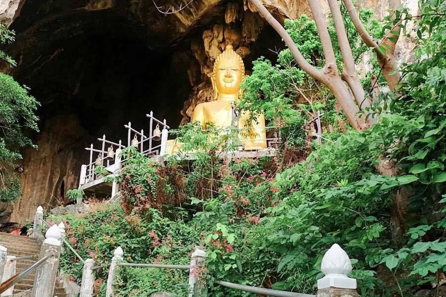 About Wat Tham Erawan