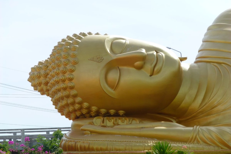 Details Buddha Statue