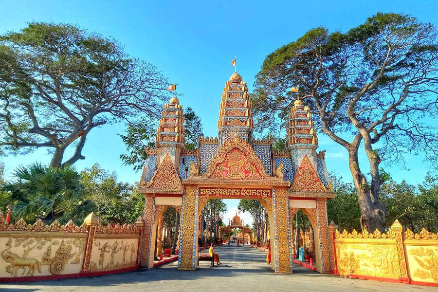 The pagoda gate has many extremely impressive embossed patterns with symbols of Khmer culture