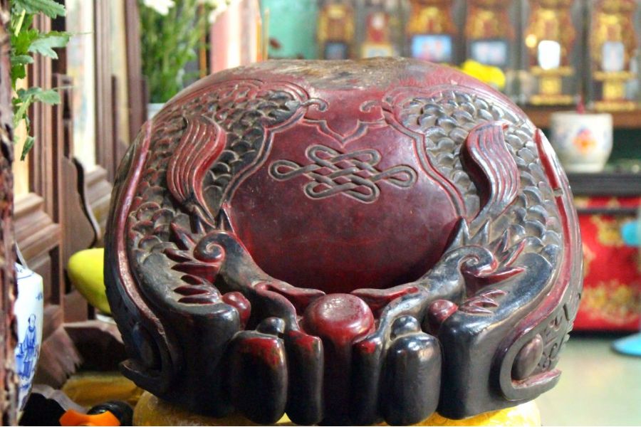 One of the most treasured artifacts of Phuoc Hung Pagoda is a beautifully carved wooden fish drum used during sutra chanting