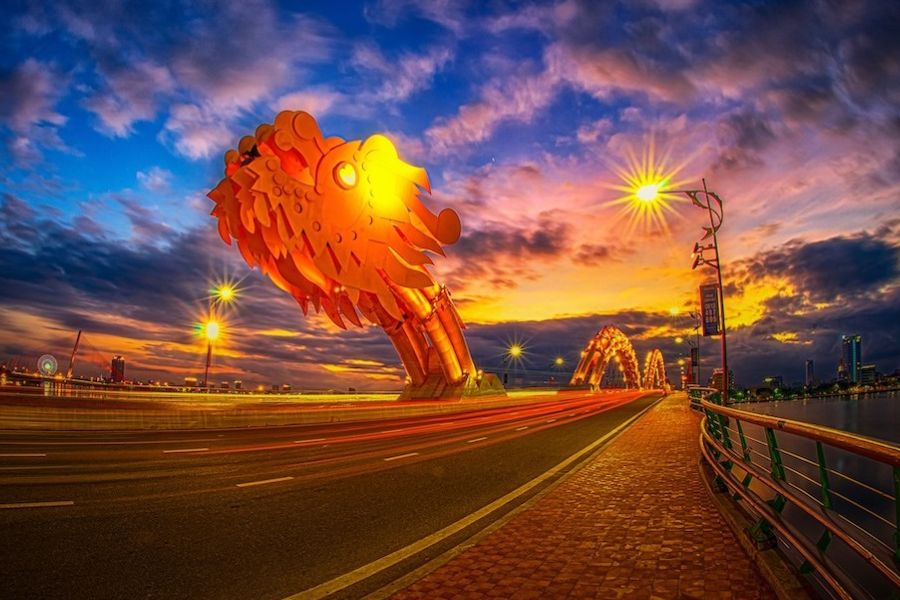Dragon Bridge – A City Icon Bathed in Sunset Light