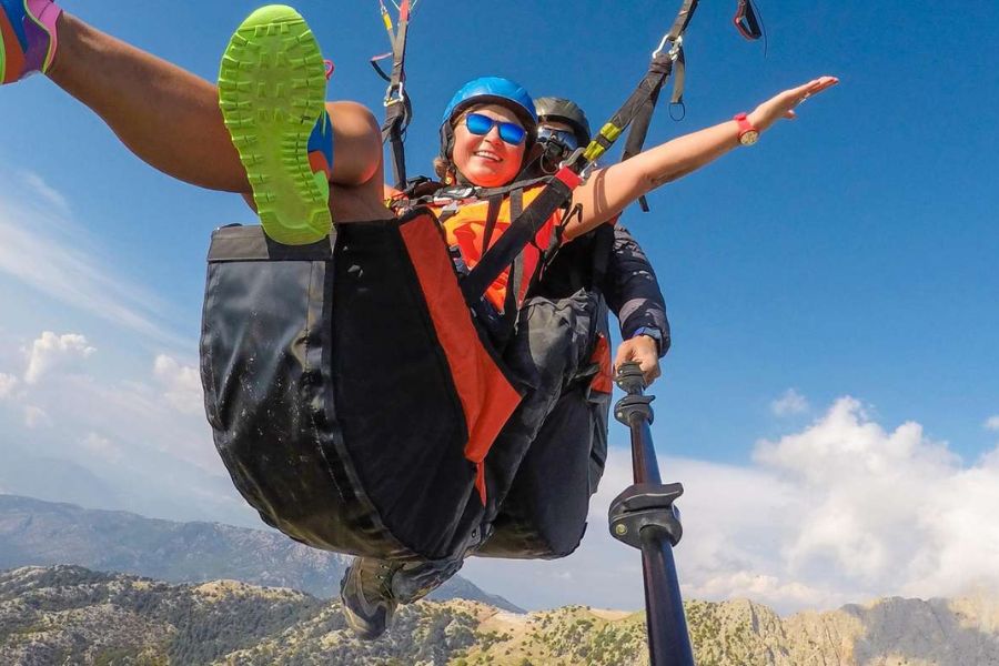 Paragliding isn’t just an extreme sport – it’s a moment of true release, making it an unforgettable part of your healing travel Thailand adventure.