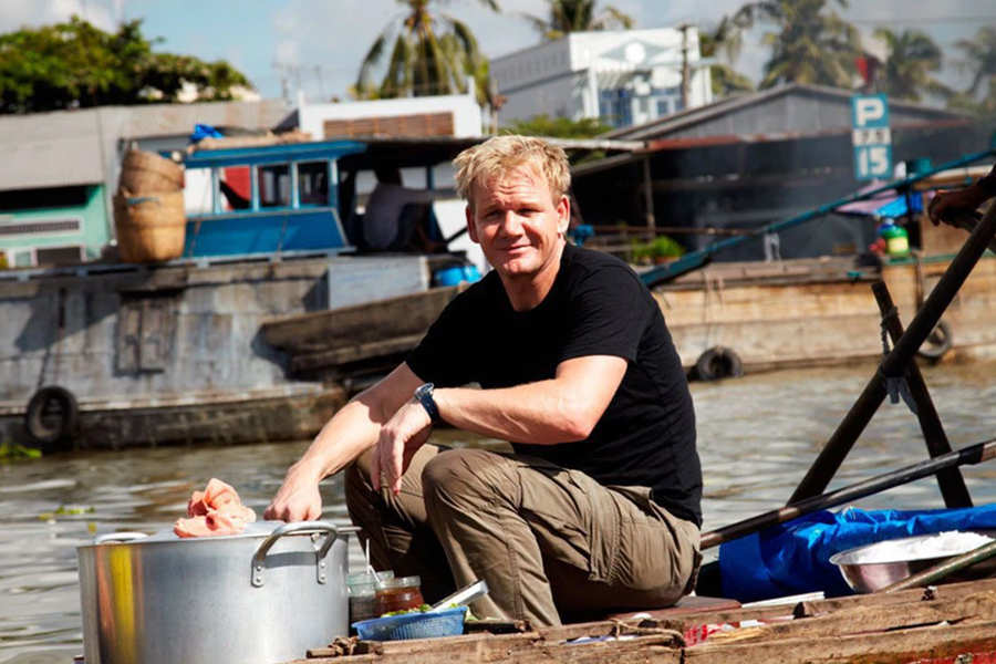 Chef Gordon Ramsay in Cai Rang Floating Market, Can Tho