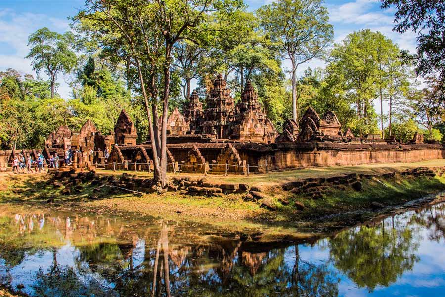 Banteay Srei temple 