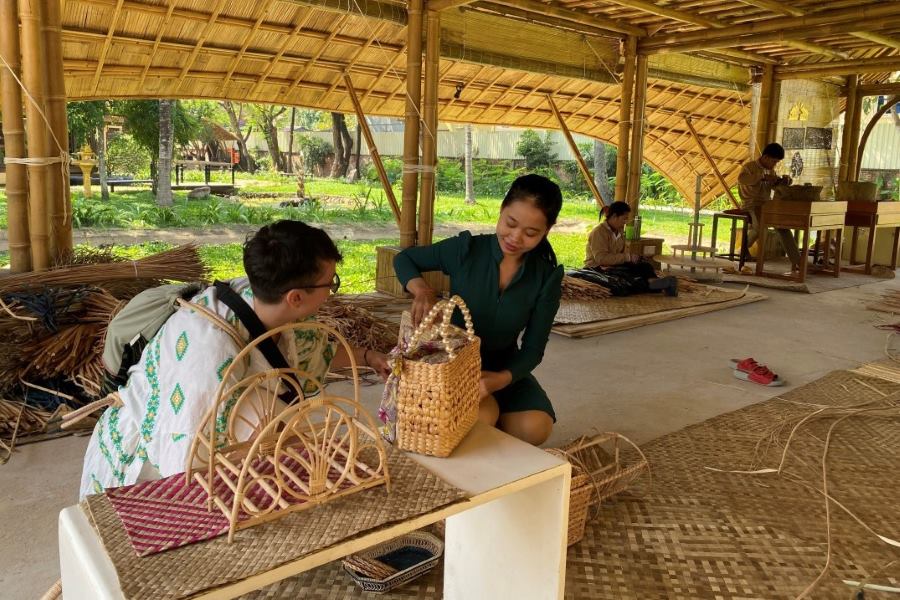 Travel tips for explorers