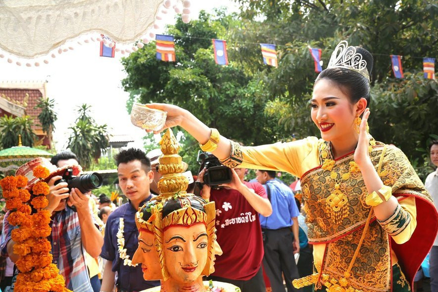 Boun Pi Mai Festival