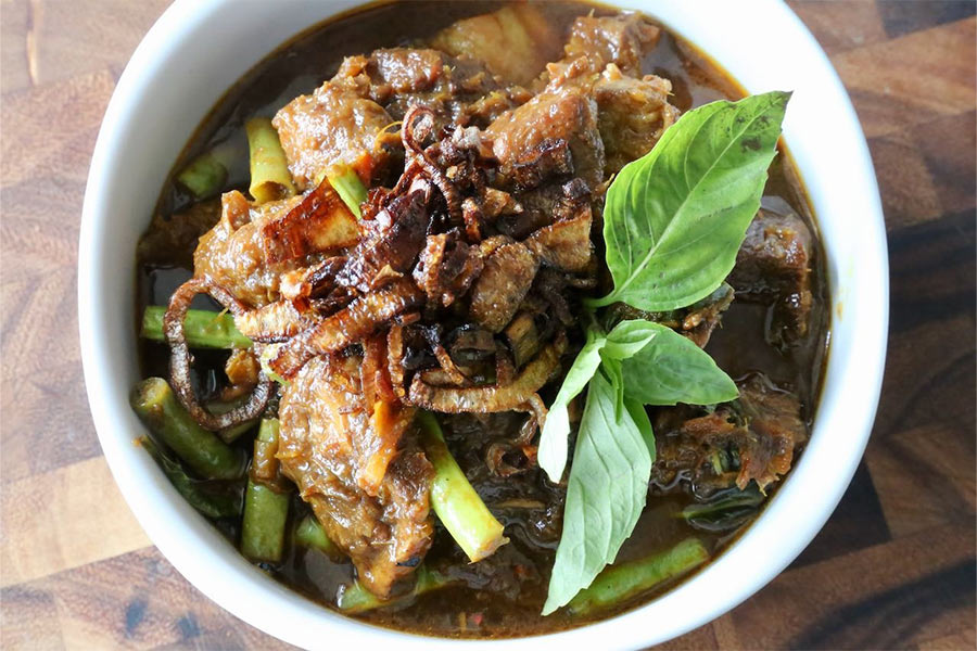 Chiang Rai Food: Gaeng Hung Lay