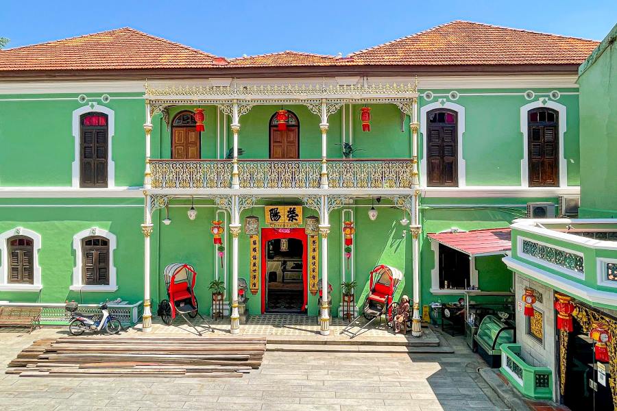 The mansion reflects the colorful history and culture of The Peranakans