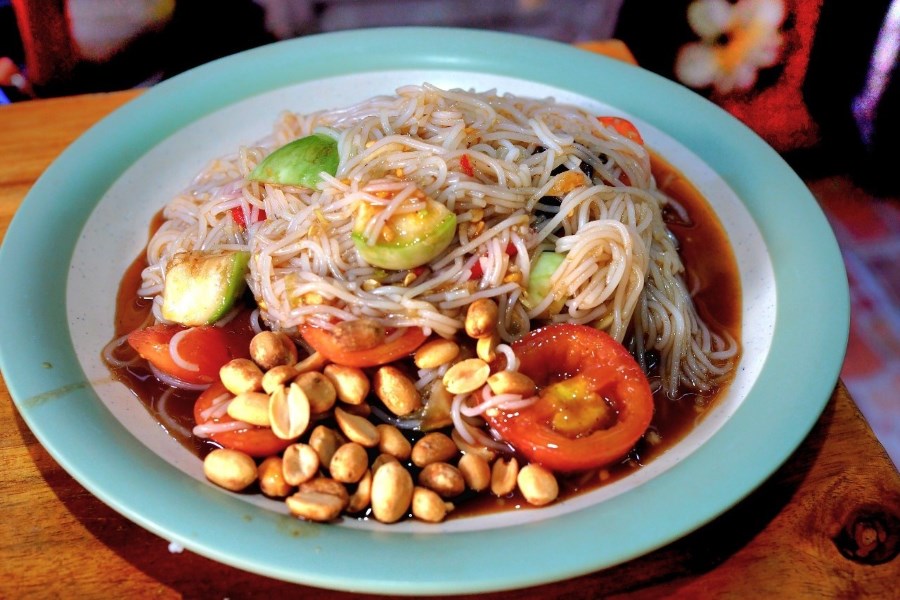 Try authentic laos dishes in Vientiane