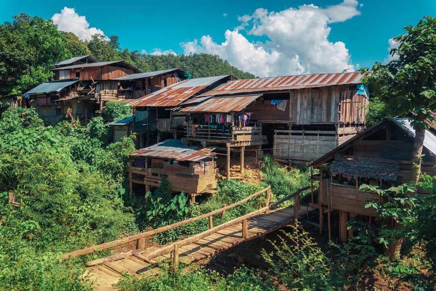 Travel guide to Mae Hong Son - Huay Pu Keng Kayan Long Neck Village