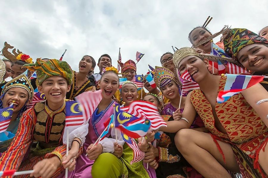 The population diversity results in diverse Malaysian culture 