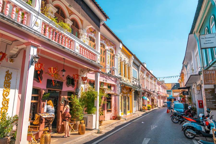 The colorful houses in Phuket Old Town (Source: Trip)&nbsp;