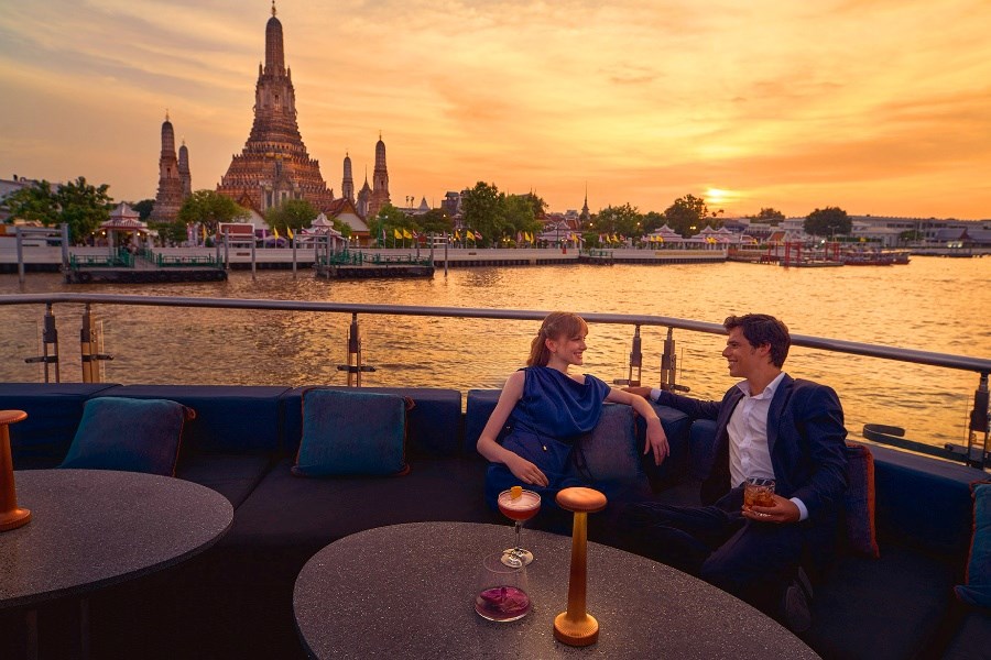Cruise on Bangkok - one of the most charming romantic places in Thailand