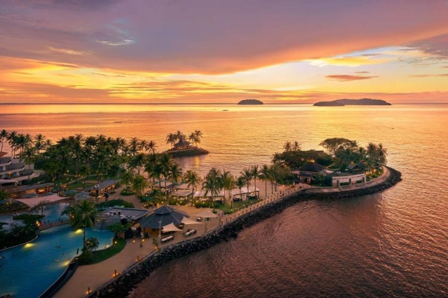 Shangrin - The best spot to see beautiful sunsets in Tanjung Aru Beach