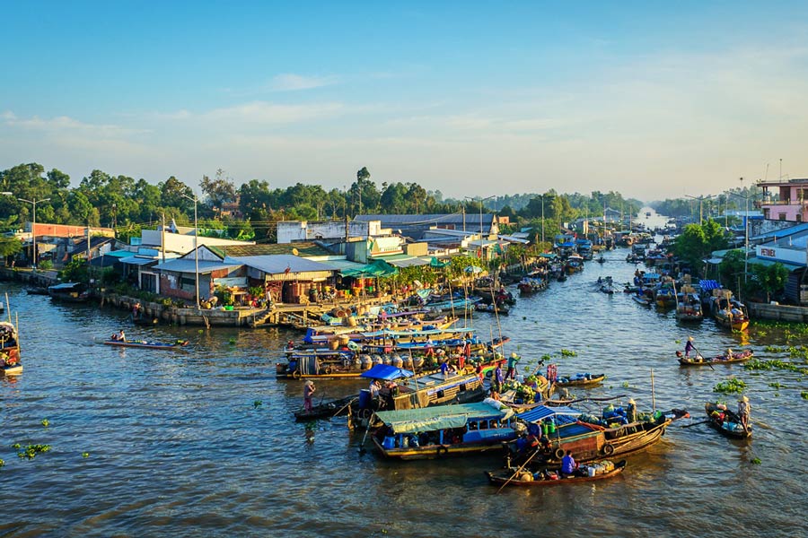 Nga Nam Floating Market