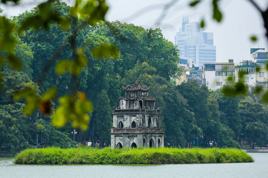 Hoan Kiem lake in Ha Noi city&nbsp;