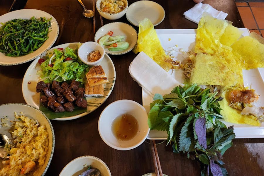 Vietnamese restaurants in Hanoi - Quan An Ngon