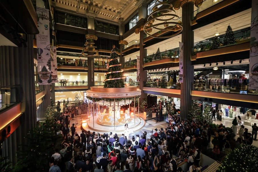 Christmas night at Gaysorn Village