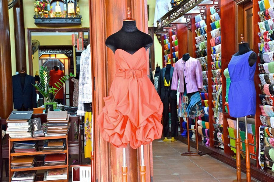 A great way to get a keepsake of your trips in Vietnam is to get tailor-made clothings