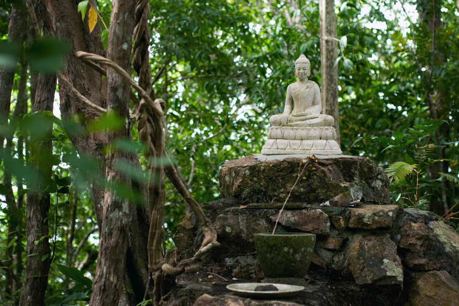 Little Buddha in Kep National Park