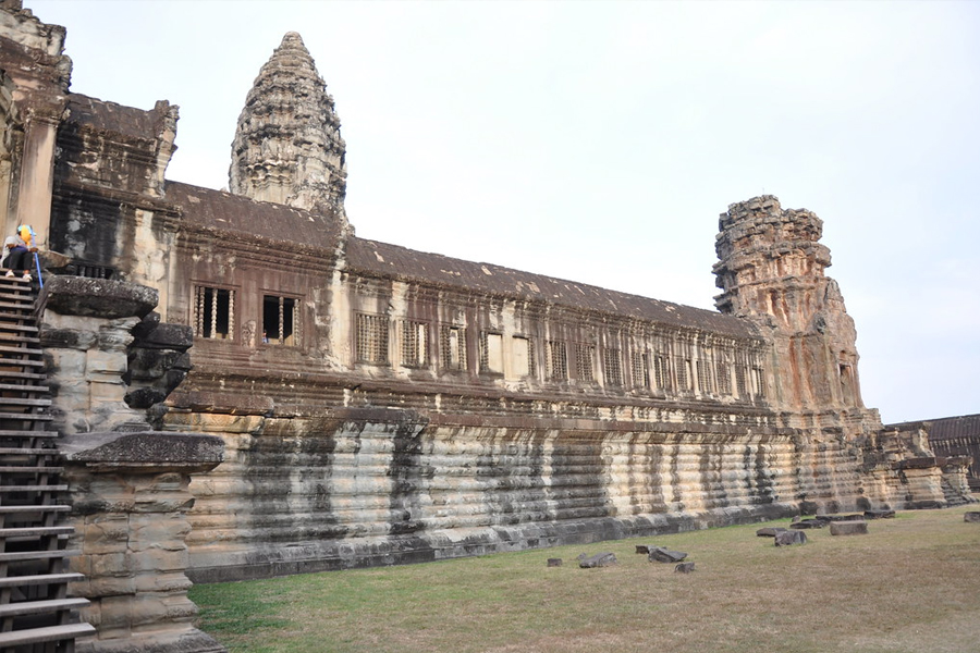 Second floor of Angkor Wat