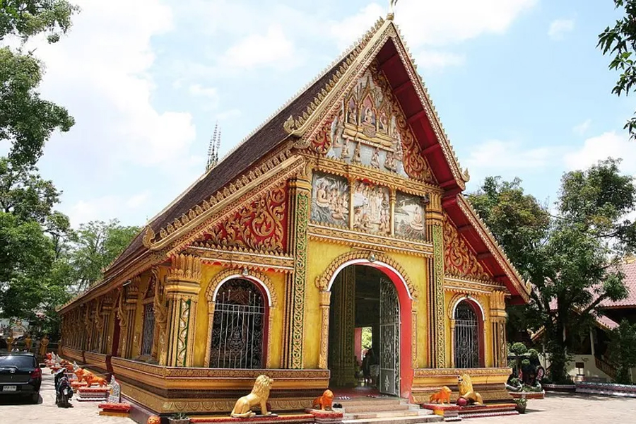 Things to note when visiting Wat Si Muang