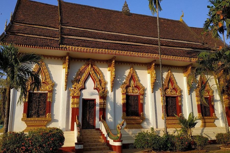 The architecture of Wat Luang