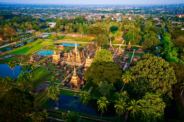 Sukhothai Historical Park - the architectural marvels and cultural heritage.