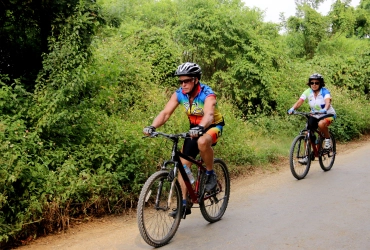 Mai Chau – Cycling to Van village (B,L,D)
