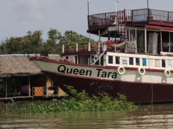 Half Day Tour Of Floating Village - 9:00AM-12:00PM