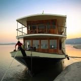 RV Mingun cruise