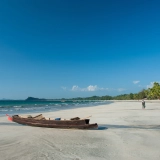 Ayeyarwady River Cruise & Beach Holiday