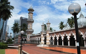 Malaysia tour 15 days: Cultural Exploration and Beach Relaxation