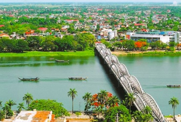 Ninh Binh - Hanoi- Flight to Hue (B)
