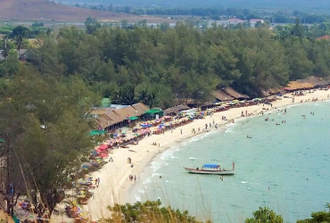 Sihanouville beach free & easy (B)