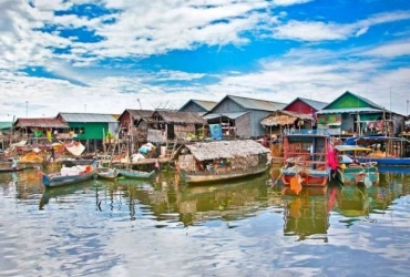 Siem Reap – Tonle Sap Lake and Kayaking (B, L) (Cycling: 65km)