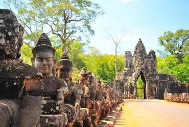 Angkor temples trekking (B,L,D)