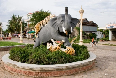 Koh Trong - Kratie – Kampong Thom – Seam Reap (B, L)