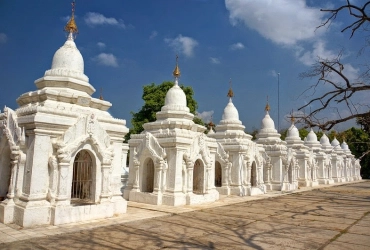 Bagan – Flight to Mandalay (B)