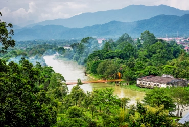 Vientiane- Vang Vieng (B, L, D)