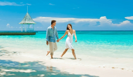 Honeymoon for Romantic Couples in Indonesia