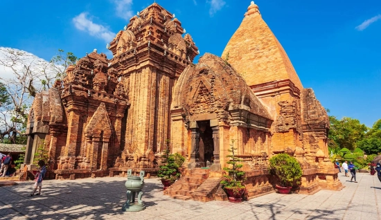 Cambodia - Vietnam Tour 13 days: Angkor to Central Highland