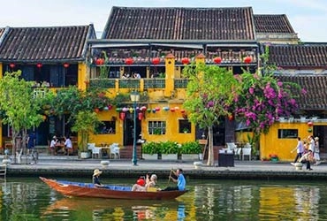 Saigon – Fly to Da Nang – Hoian city (B)