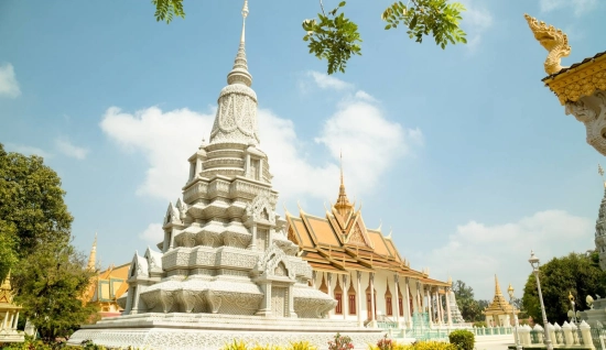 Siem Reap Phnom Penh Tour 5 days: A Country Overview