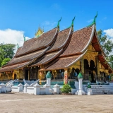 Luang Prabang Vientiane Tour 5 Days: Modern and Ancient Beauty of Laos