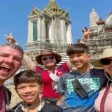 Center Thailand Tour 5 days: Happy Family in Bangkok