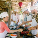 Hoi An Trip Half-day: Tra Que Village Cooking Class