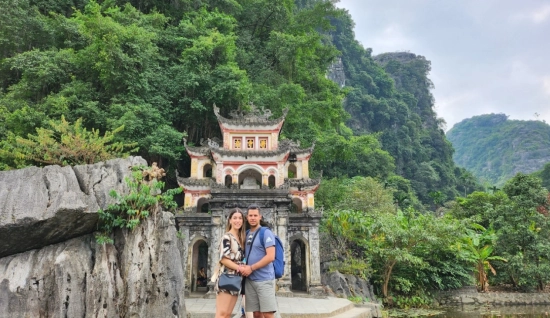 Ninh Binh Tour Full-day: Hoa Lu & Trang An Excursion